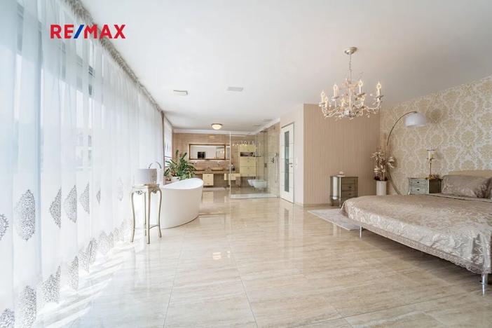 Prodej rodinného domu, Chrudim, Pobřežní, 197 m2