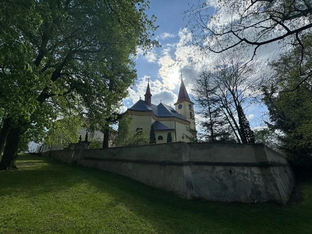 Prodej obchodního prostoru, Chrášťany, 105 m2