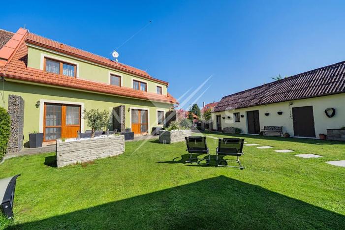 Prodej rodinného domu, Třeboň, 429 m2