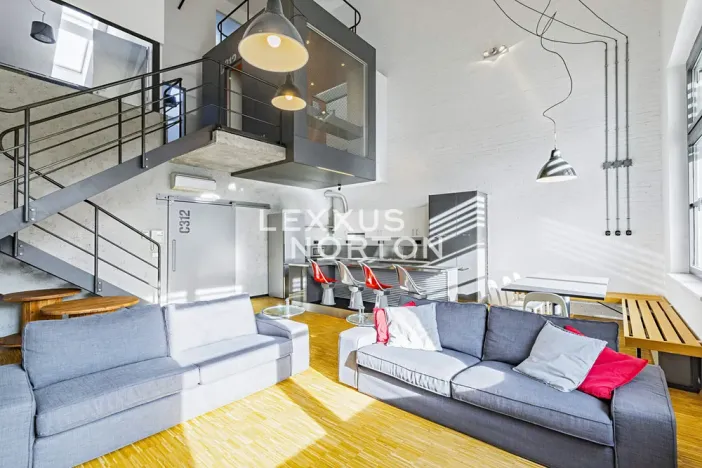 Pronájem atypického bytu, Praha - Holešovice, Na Maninách, 146 m2