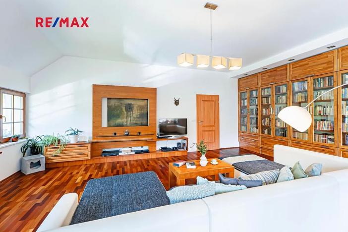 Prodej rodinného domu, Zbiroh, 180 m2