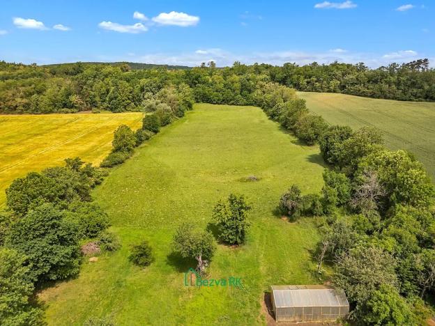 Prodej pozemku pro bydlení, Králův Dvůr, 1126 m2