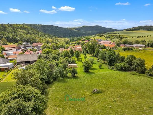 Prodej pozemku pro bydlení, Králův Dvůr, 1126 m2