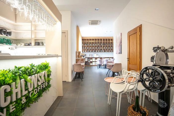 Prodej obchodního prostoru, Lednice, 21. dubna, 55 m2