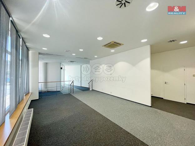 Pronájem obchodního prostoru, Ústí nad Labem - Ústí nad Labem-centrum, Velká Hradební, 280 m2