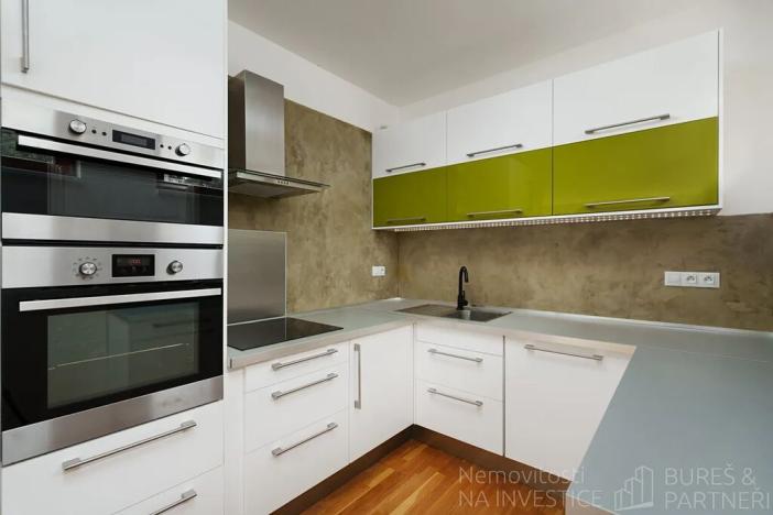 Pronájem bytu 2+kk, Praha - Záběhlice, Harlacherova, 56 m2