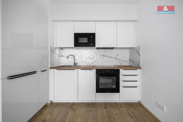 Pronájem bytu 2+kk, Plzeň, Safírová, 66 m2