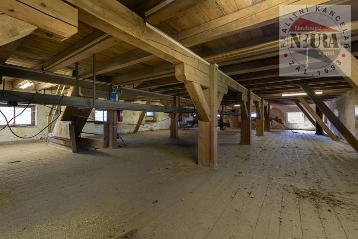 Prodej zemědělského objektu, Okrouhlice, Valečov, 12145 m2