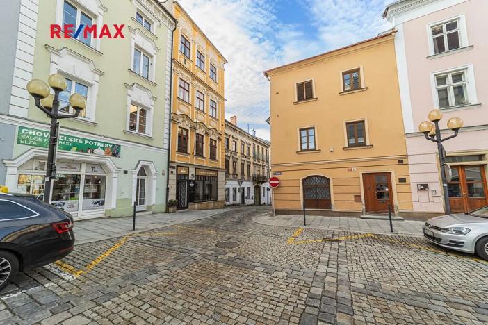Pronájem kanceláře, Šumperk, nám. Míru, 200 m2
