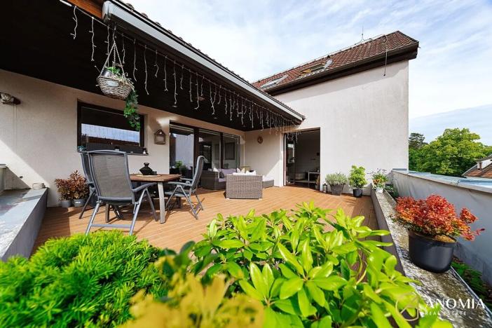 Prodej rodinného domu, Praha - Dolní Počernice, Bakurinova, 395 m2