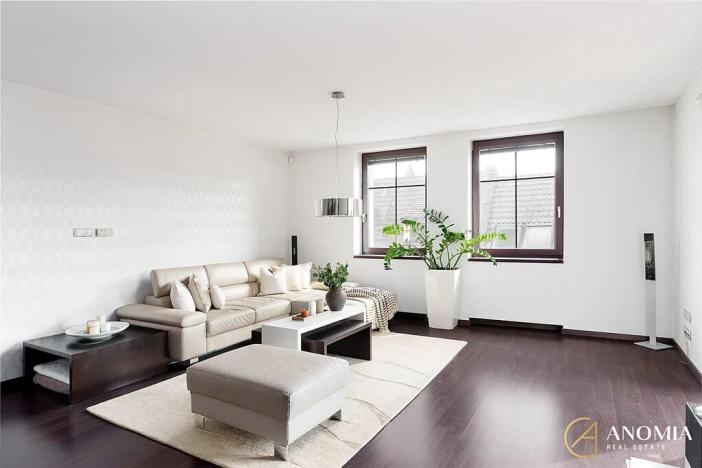 Prodej rodinného domu, Praha - Dolní Počernice, Bakurinova, 395 m2