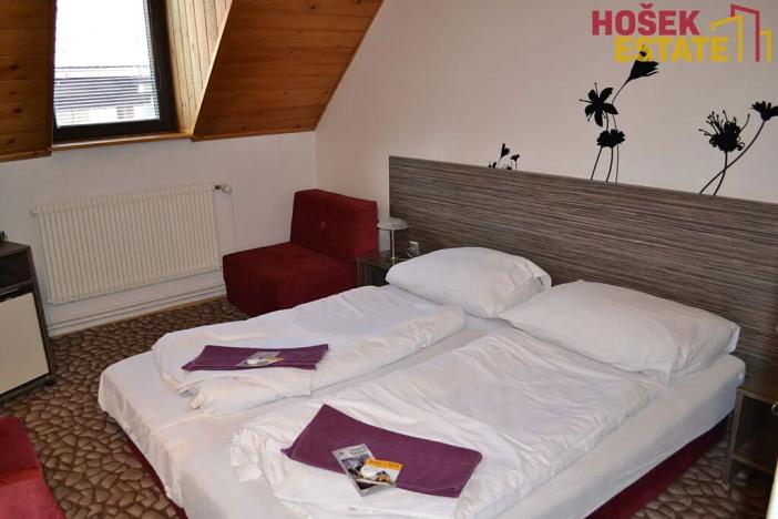 Pronájem ubytování, Křtiny, 265 m2