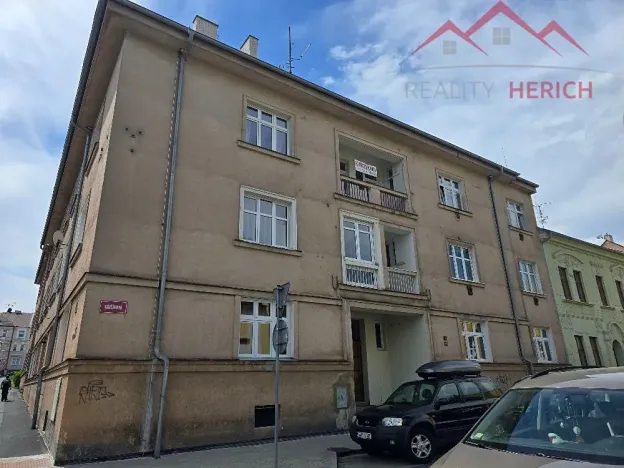 Pronájem bytu 2+1, Chomutov, Křižíkova, 80 m2