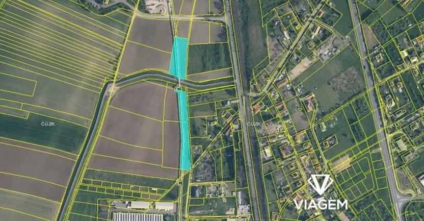 Prodej podílu pole, Mělník, 5440 m2