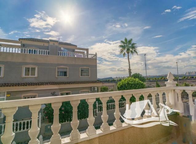 Prodej rodinného domu, San Miguel de Salinas, Španělsko, Calle La Cenia, 99 m2