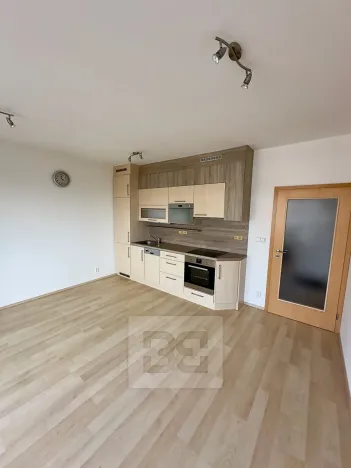 Pronájem bytu 2+kk, Praha - Zličín, Sazovická, 45 m2
