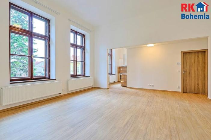 Pronájem bytu 1+kk, Český Brod, nám. Arnošta z Pardubic, 51 m2