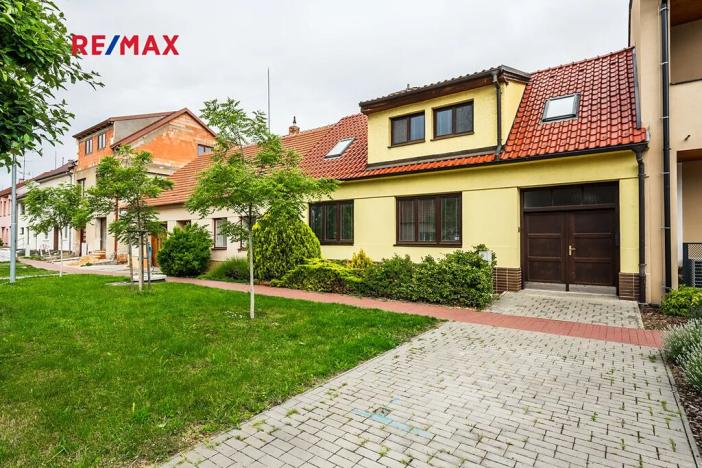 Prodej rodinného domu, Újezd u Brna, Komenského, 160 m2