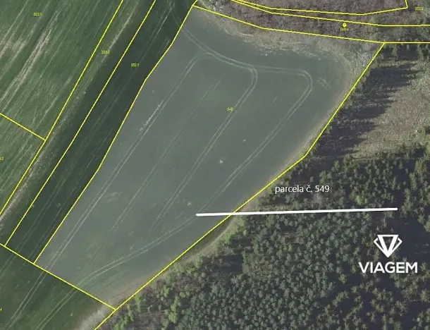 Prodej podílu pole, Černé Voděrady, 7912 m2