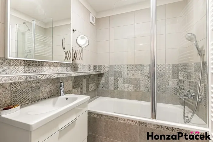 Prodej bytu 3+1, Praha - Horní Počernice, Třebešovská, 77 m2