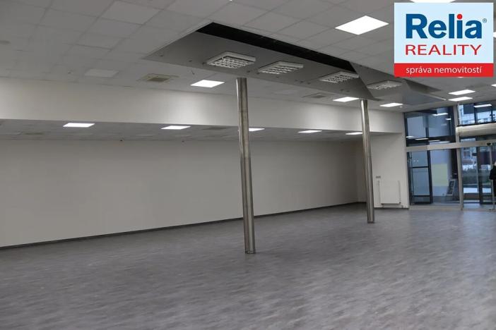 Pronájem obchodního prostoru, Liberec, nám. Soukenné, 277 m2