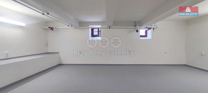 Pronájem skladu, Hradec Králové - Pražské Předměstí, Dobrovského, 23 m2