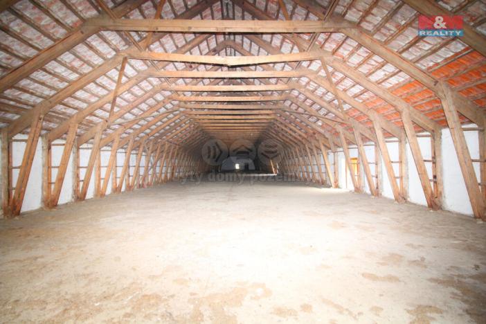 Pronájem skladu, Kratonohy, 3652 m2