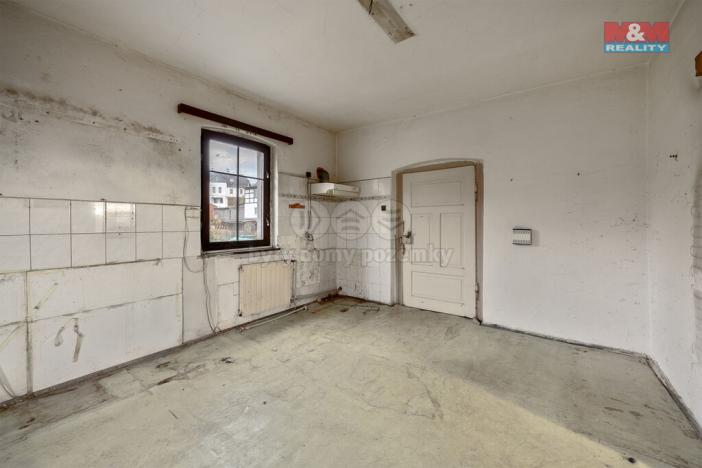 Prodej rodinného domu, Janov, 268 m2