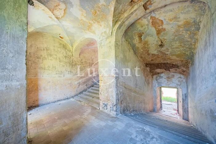 Prodej komerční nemovitosti, Vršovice, 5100 m2