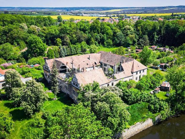 Prodej komerční nemovitosti, Vršovice, 5100 m2