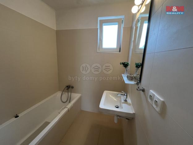 Pronájem rodinného domu, Návsí, 70 m2