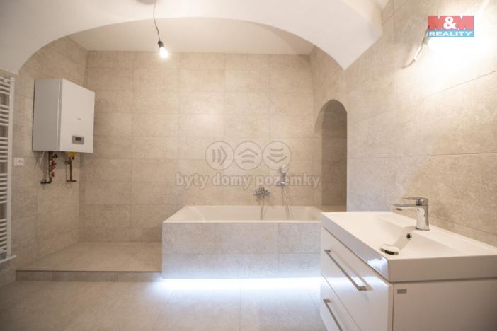 Prodej bytu 3+kk, Třebechovice pod Orebem, Masarykovo náměstí, 65 m2