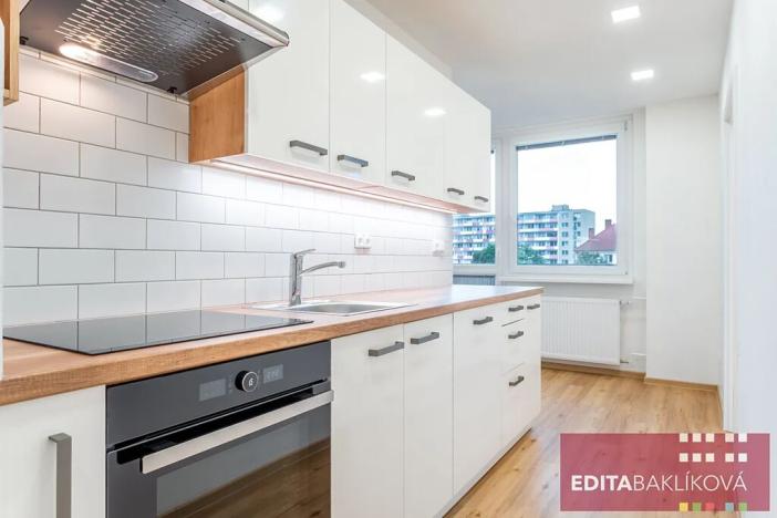 Pronájem bytu 2+1, Olomouc, Vojanova, 56 m2