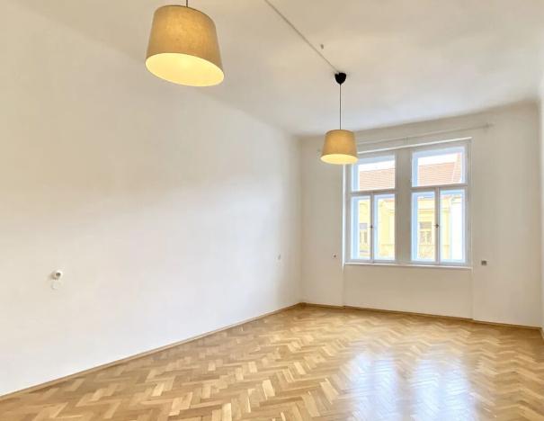 Pronájem bytu 2+1, Praha - Karlín, Urxova, 71 m2