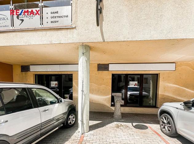 Prodej obchodního prostoru, Uherské Hradiště, Dlouhá, 75 m2