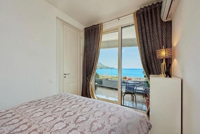 Prodej bytu 2+kk, Bečići, Černá Hora, 73 m2