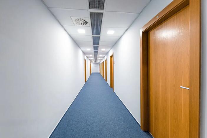 Pronájem kanceláře, Praha - Vysočany, Freyova, 89 m2