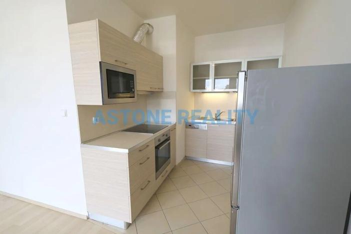 Pronájem bytu 2+kk, Praha - Hloubětín, Nademlejnská, 63 m2