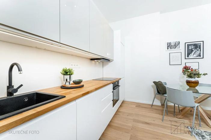 Prodej bytu 2+kk, Praha - Břevnov, Nad Kajetánkou, 42 m2