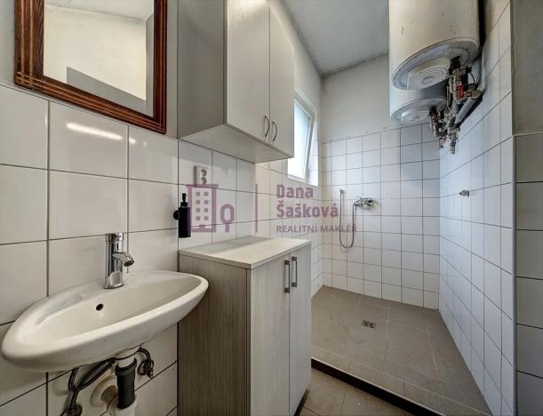 Pronájem výrobních prostor, Jarošov nad Nežárkou, 125 m2