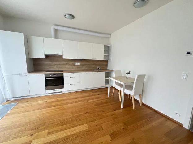 Pronájem bytu 1+kk, Praha - Košíře, Naskové, 37 m2