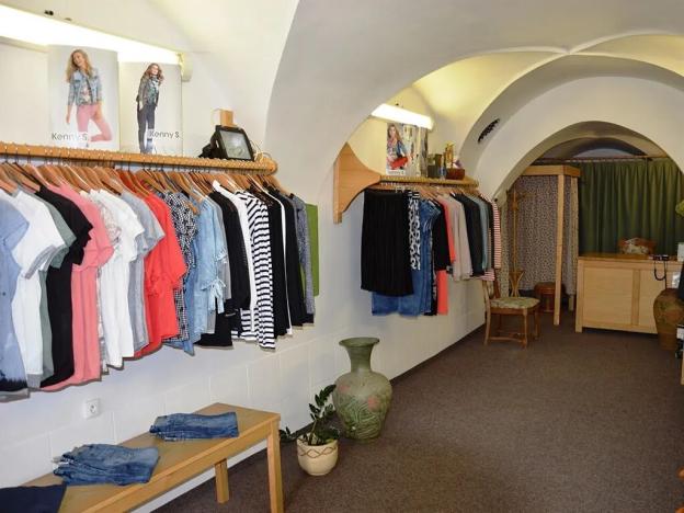 Pronájem obchodního prostoru, Jihlava, Husova, 36 m2