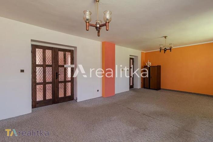 Prodej rodinného domu, Ženklava, 360 m2