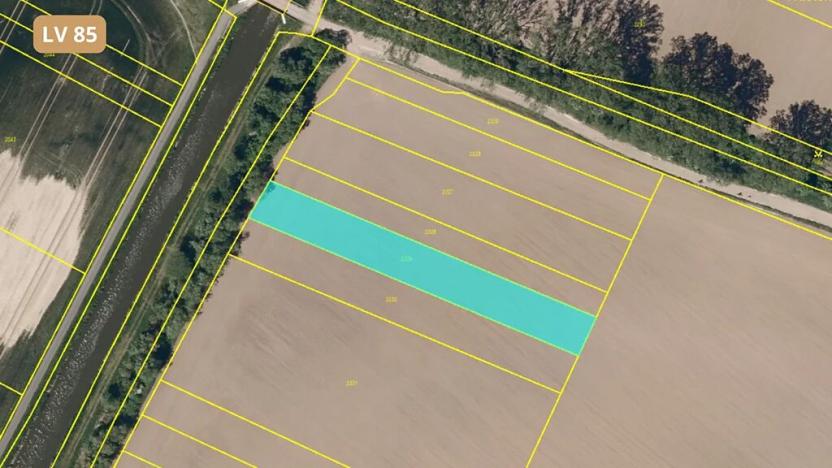 Prodej pole, Huštěnovice, 185395 m2