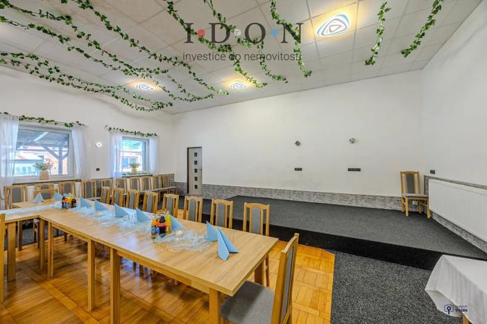 Prodej restaurace, Kozlovice, 500 m2