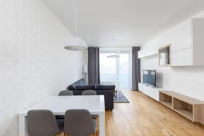 Pronájem bytu 2+kk, Praha - Holešovice, Argentinská, 52 m2