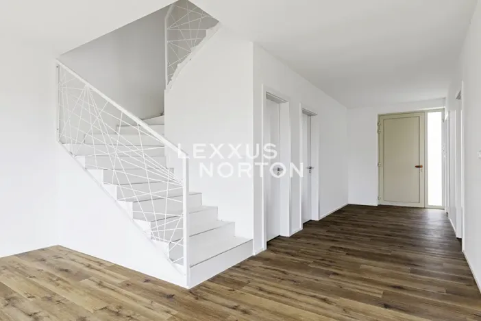 Prodej rodinného domu, Velvary, Svatojiřská, 194 m2