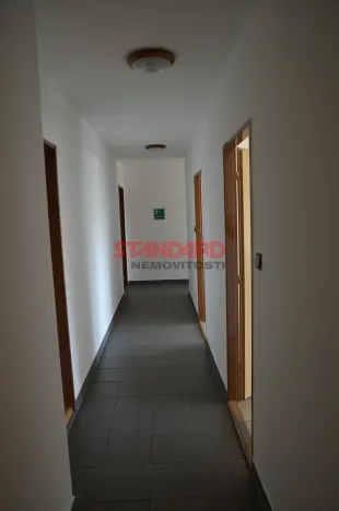Pronájem výrobních prostor, Neurazy, 273 m2
