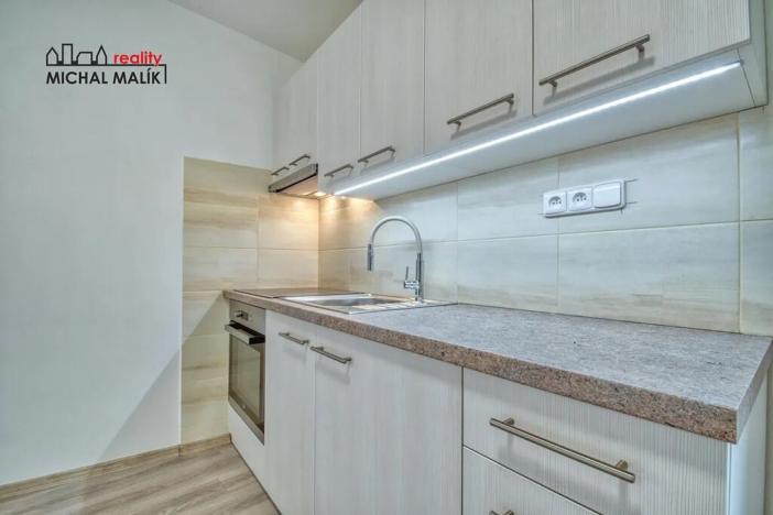 Pronájem bytu 1+kk, Hranice, Sklený kopec, 46 m2