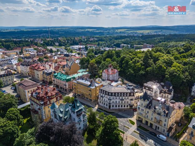 Pronájem obchodního prostoru, Mariánské Lázně, Hlavní třída, 76 m2